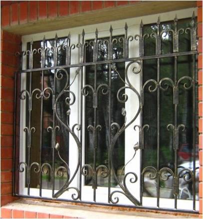 Кованая оконная решетка МР-001 Кованая оконная решетка МР-001