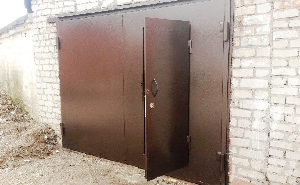 Гаражные распашные ворота с двух сторон металл ГВ-006 Гаражные распашные ворота с двух сторон металл ГВ-006