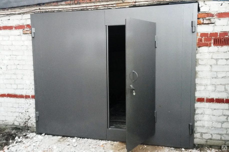 Ворота гаражные распашные металлические ГВ-015 Ворота гаражные распашные металлические ГВ-015